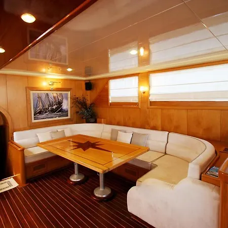 Barbaros Yachting Luxury Private Gulet 5 Cabins Bateau-hôtel Bodrum