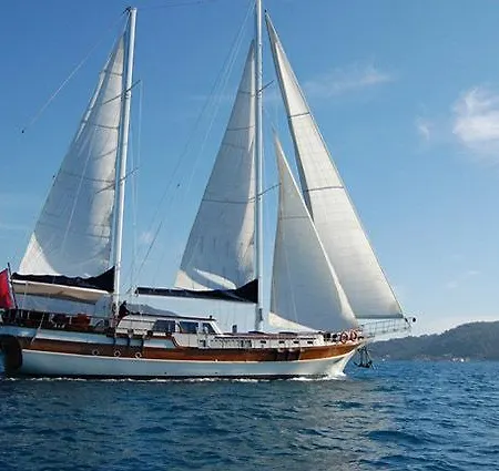 Bateau-hôtel Barbaros Yachting Luxury Private Gulet 5 Cabins Bodrum