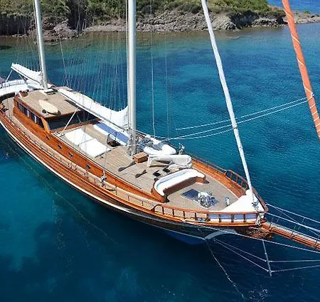 Barbaros Yachting Luxury Private Gulet 5 Cabins Bateau-hôtel *