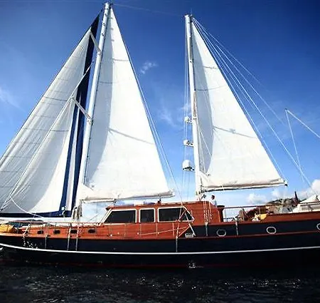 Barbaros Yachting Luxury Private Gulet 5 Cabins Bateau-hôtel Bodrum